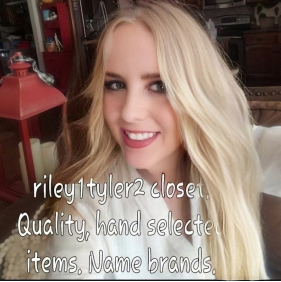 Gallery merlot wine quilted academia warm chic fall zip up barn jacket. Sz S - Picture 11 of 11